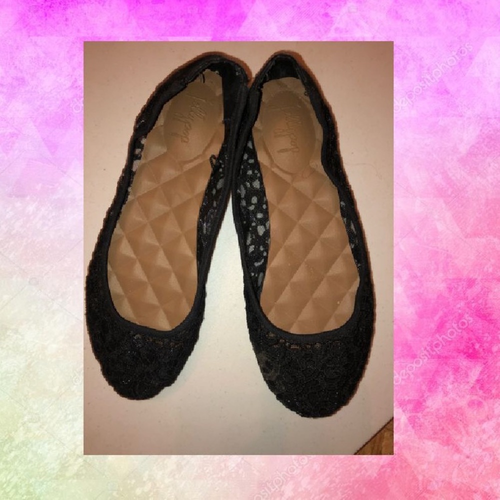 Black lace flats